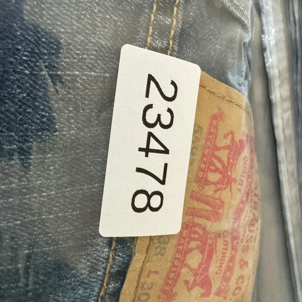 Levi's Jeans Mens Size 38x30 Blue 559 Relaxed Straight Leg Denim Casual Good